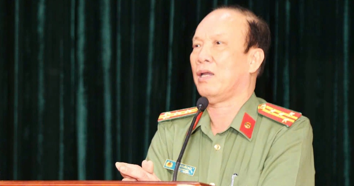 Nhiều cán bộ thuộc Công an tỉnh Sóc Trăng nghỉ công tác sớm