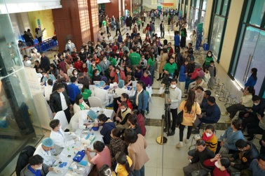 Hơn 1.000 người dân Thanh Hóa được khám sức khỏe miễn phí