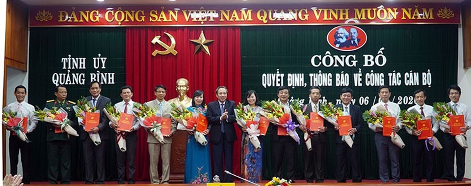 Điều động, bổ nhiệm chức danh Giám đốc VQG Phong Nha - Kẻ Bàng - 1 Điều động, bổ nhiệm chức danh Giám đốc VQG Phong Nha - Kẻ Bàng - 1