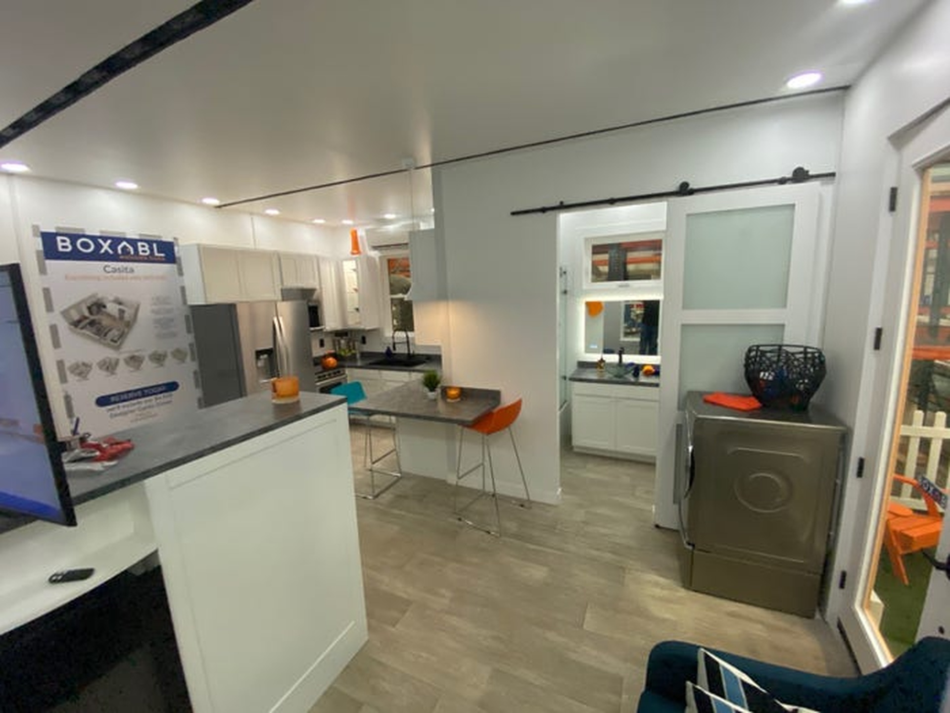 Căn nhà lắp ghép giá 50.000 USD có gì mà khiến tỷ phú Elon Musk mê mẩn? - 16