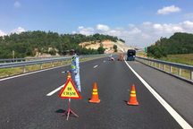 Bộ Giao thông yêu cầu dừng thu phí các tuyến đường hư hỏng, chậm sửa chữa