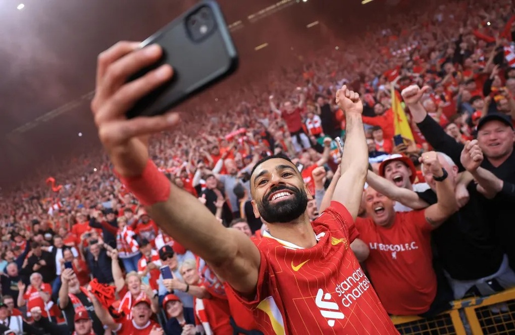Đăng quang Premier League sớm 4 vòng, vì sao Liverpool chưa được trao cúp? - 1 Đăng quang Premier League sớm 4 vòng, vì sao Liverpool chưa được trao cúp? - 1