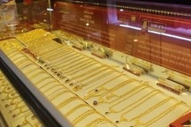 Giá vàng biến động mạnh, bị bán tháo sau tuyên bố của Fed