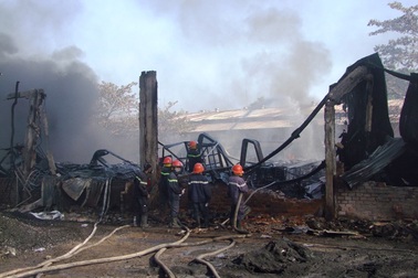 Cháy công ty sản xuất hột quẹt ga, thiệt hại hàng chục tỷ đồng