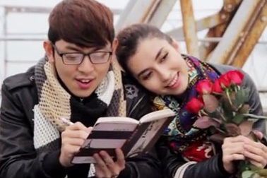 Chuyện tình như thơ của cô gái phương Tây lần đầu tới Hà Nội