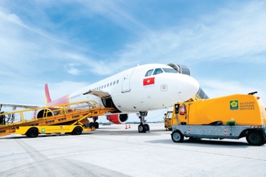 Vietjet tự phục vụ mặt đất, ông lớn SAGS "bay" 40% doanh thu