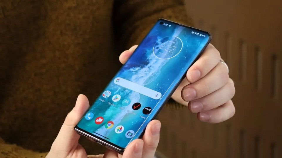 Motorola trở lại “cuộc đua” cao cấp với mẫu smartphone màn hình cong Edge+ - 4 Motorola trở lại “cuộc đua” cao cấp với mẫu smartphone màn hình cong Edge+ - 4
