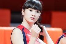 Nữ thần bóng chuyền châu Á bị xa lánh vì... quá xinh đẹp