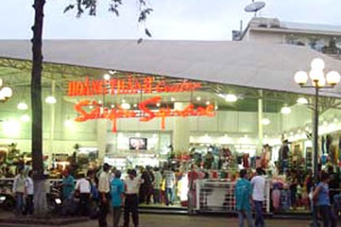 Hàng hiệu giá “bèo”