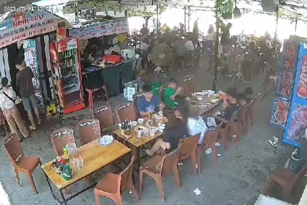 Đoàn du khách đến từ Hà Nội ăn hải sản hết 2,6 triệu đồng quên trả tiền - 4 Đoàn du khách đến từ Hà Nội ăn hải sản hết 2,6 triệu đồng quên trả tiền - 4