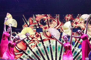 Dàn sao “khủng” khuấy động đêm nhạc hội đón tân sinh viên