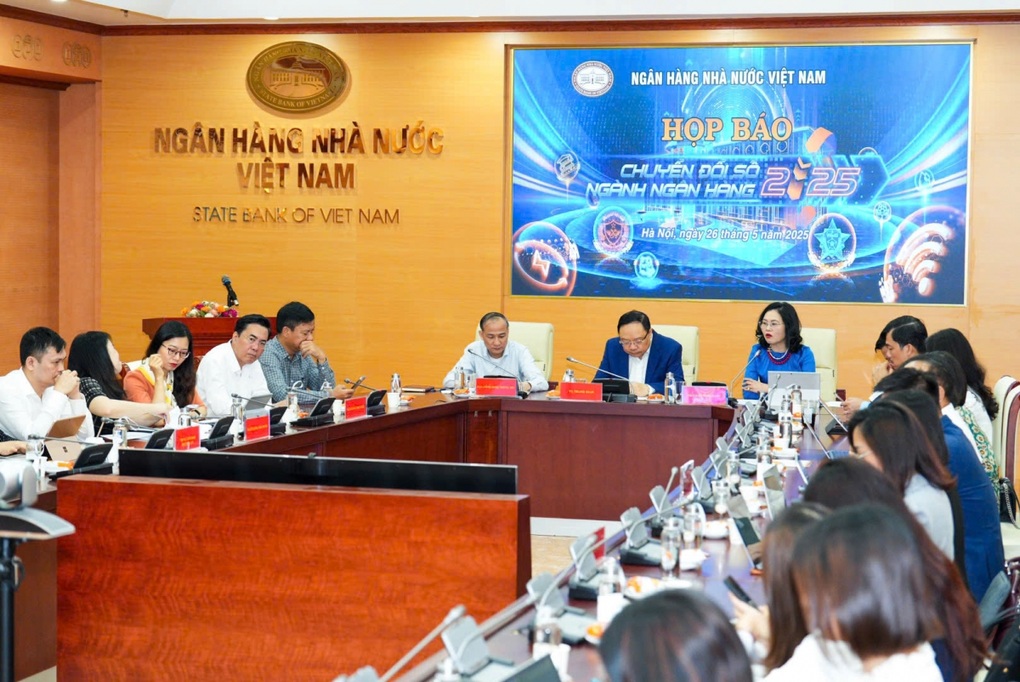 Serie de soluciones para evitar que los delincuentes cometan fraudes en los bancos - 1 Loạt giải pháp khiến tội phạm hết cửa lừa đảo trong ngân hàng - 1