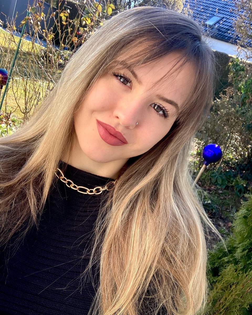 Gương mặt xinh xắn của nữ võ sĩ bị biến dạng xấu thê thảm - 5 Gương mặt xinh xắn của nữ võ sĩ bị biến dạng xấu thê thảm - 5