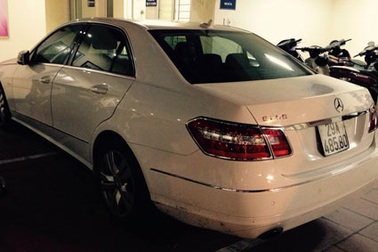 Mang xe hoa cô dâu đi cắm lấy tiền trả nợ lô đề