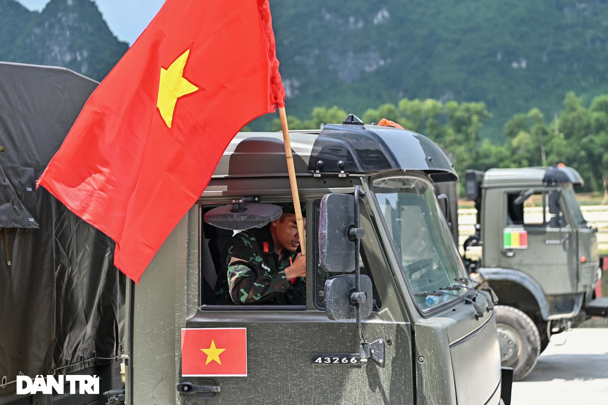 Army Games: Việt Nam toàn thắng chặng 2 tiếp sức nội dung thi Vùng tai nạn - 18 Army Games: Việt Nam toàn thắng chặng 2 tiếp sức nội dung thi Vùng tai nạn - 18