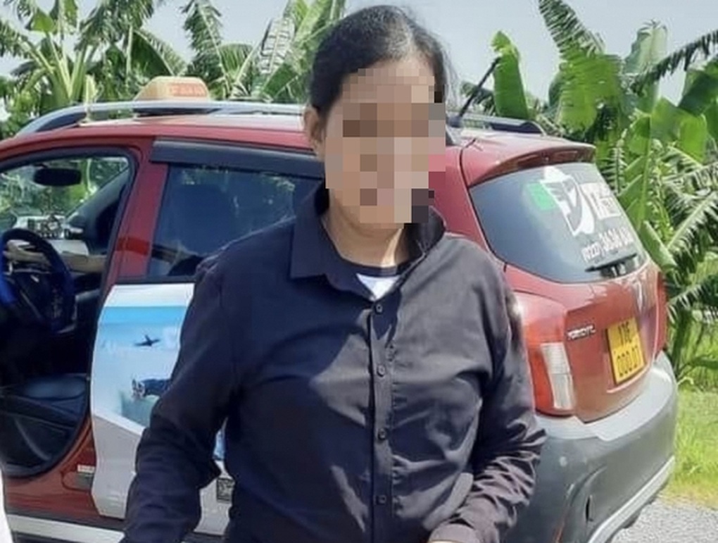 Bất ngờ về gia cảnh, lý lịch người phụ nữ nghi bắt cóc bé gái lớp 1 - 1 Bất ngờ về gia cảnh, lý lịch người phụ nữ nghi bắt cóc bé gái lớp 1 - 1