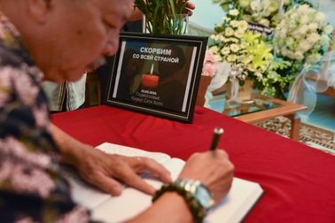 Người dân TPHCM mong nước Nga sớm vượt qua cơn ác mộng khủng bố