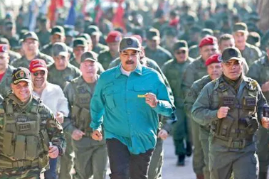Lo Mỹ sắp hành động, Tổng thống Venezuela lệnh quân đội sẵn sàng chiến đấu