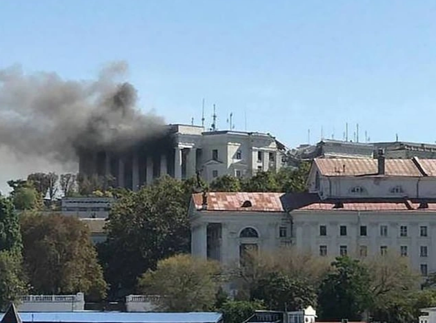 Biển Đen dậy sóng khi Ukraine tấn công vào trái tim của hạm đội Nga - 3 Biển Đen dậy sóng khi Ukraine tấn công vào trái tim của hạm đội Nga - 3