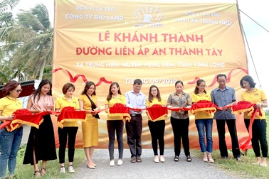 Rio Land tài trợ xây dựng đường cho bà con nông thôn tại Vĩnh Long