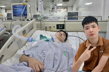 Hóc dị vật, nam sinh 16 tuổi mang bệnh nặng nguy kịch tính mạng