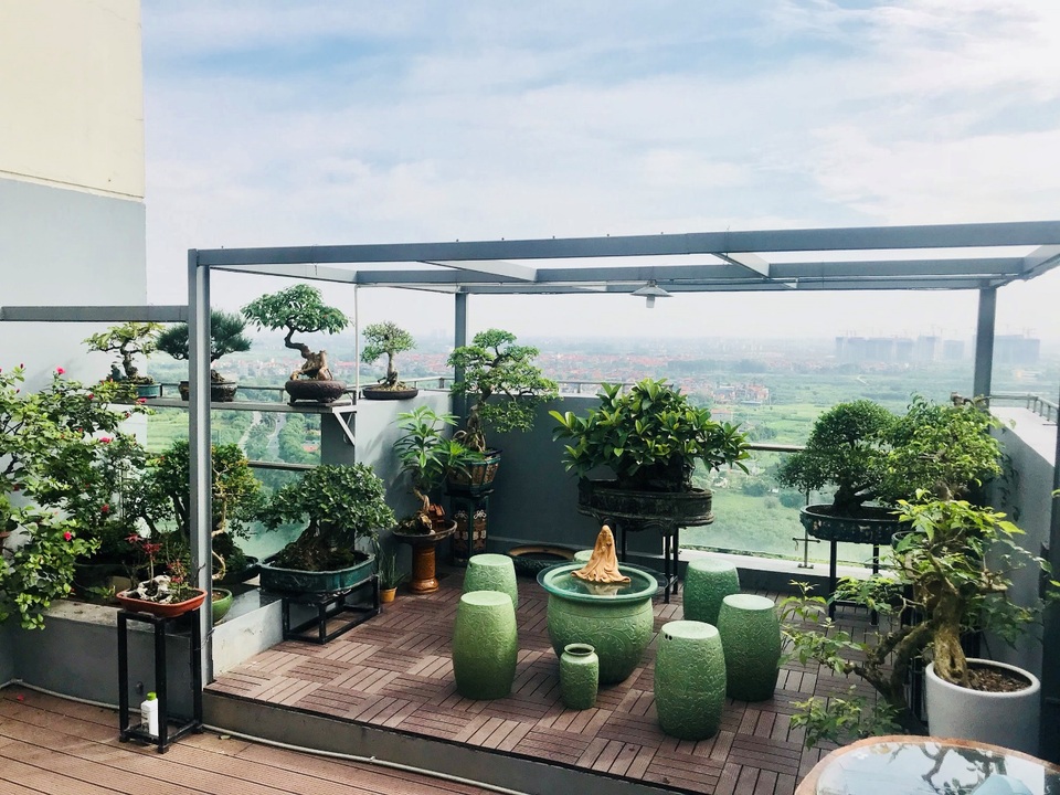 Choáng ngợp căn penthouse với sân vườn ngập cây xanh của doanh nhân Hà Nội - 10 Choáng ngợp căn penthouse với sân vườn ngập cây xanh của doanh nhân Hà Nội - 10