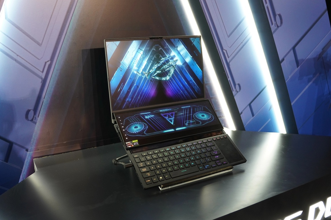 Laptop gaming 2 màn hình mạnh nhất thế giới về Việt Nam - 1 Laptop gaming 2 màn hình mạnh nhất thế giới về Việt Nam - 1