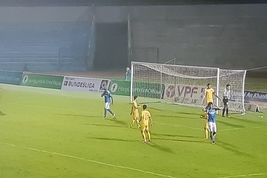 HL Hà Tĩnh bất phân thắng bại với Than Quảng Ninh