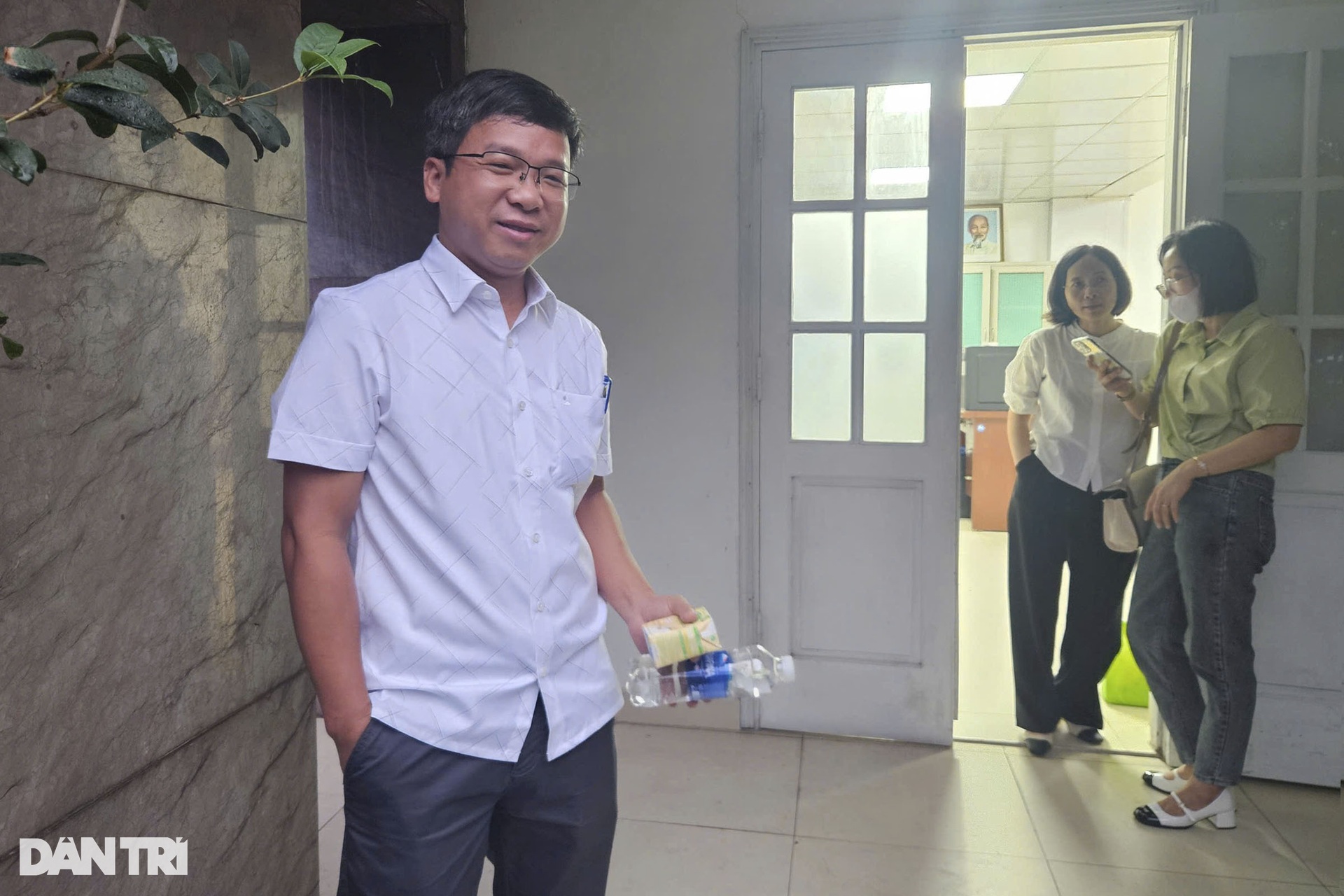 Vận hành chính quyền 2 cấp ở Hải Phòng: Thuê xe chung đến nơi làm việc mới - 6 Vận hành chính quyền 2 cấp ở Hải Phòng: Thuê xe chung đến nơi làm việc mới - 6