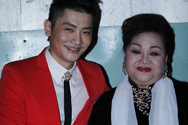 MC Én vàng Tuấn Anh mê cải lương