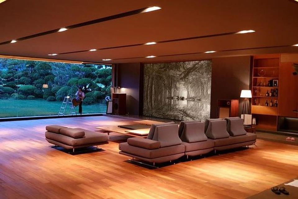 Căn biệt thự xa hoa với đồ nội thất đắt đỏ trong phim ký sinh trùng - 5