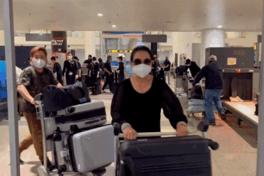 Danh ca Khánh Ly về nước, lên tiếng trước thông tin giã từ sân khấu