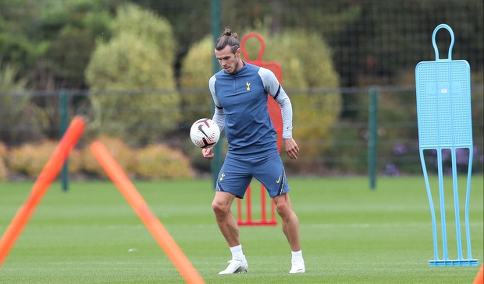 Cười tươi hết cỡ trên sân tập, Gareth Bale sẵn sàng trở lại - 1 Cười tươi hết cỡ trên sân tập, Gareth Bale sẵn sàng trở lại - 1