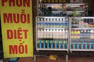 Sốt xuất huyết bùng phát, dịch vụ phun thuốc muỗi "hốt bạc"