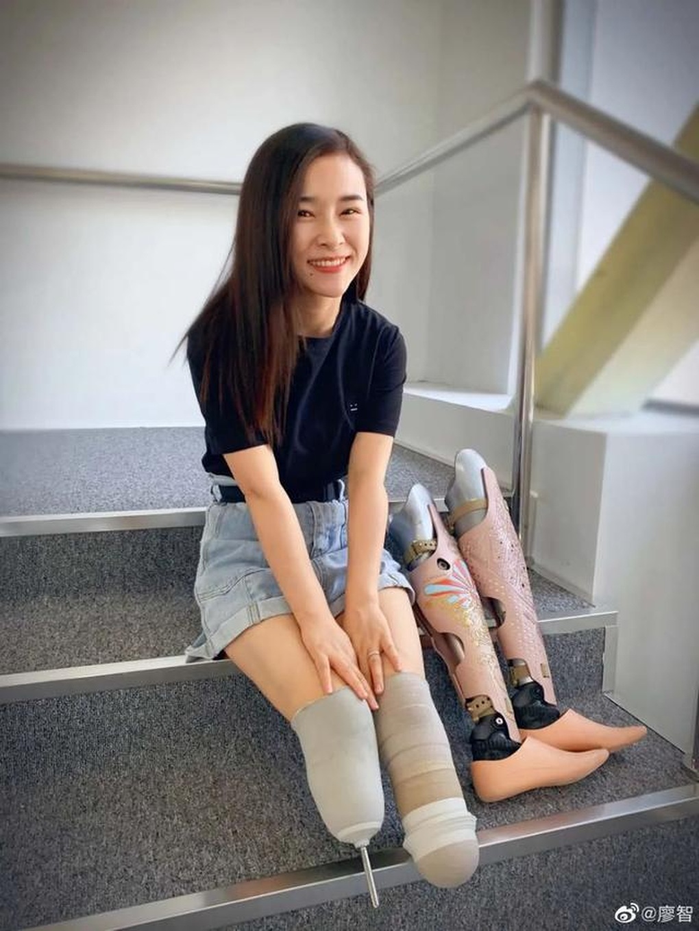 Cuộc đời người phụ nữ mất đi con gái, đôi chân và hôn nhân sau động đất - 2 Cuộc đời người phụ nữ mất đi con gái, đôi chân và hôn nhân sau động đất - 2