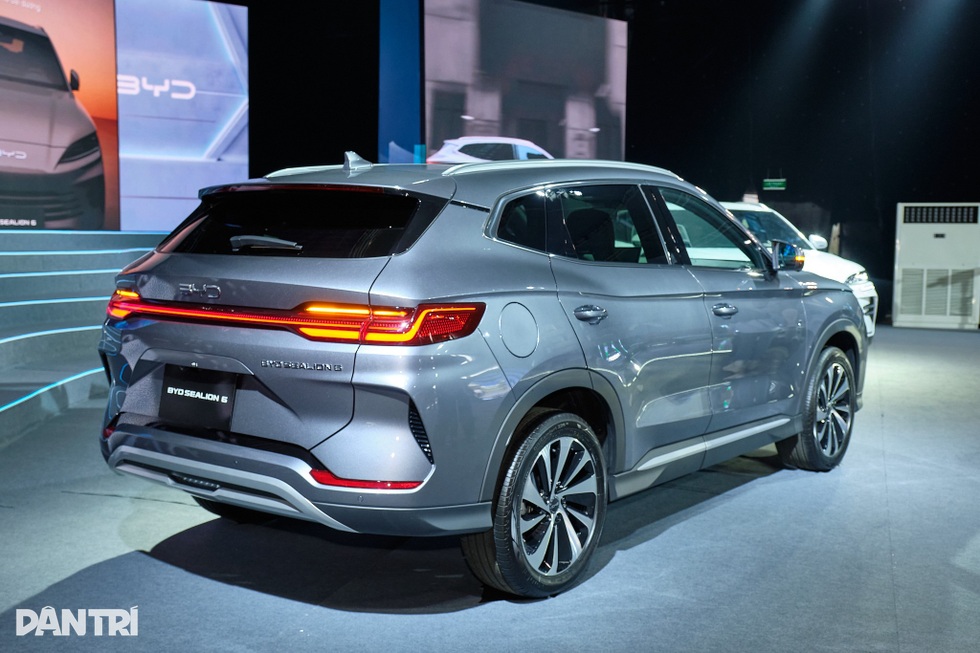 Chênh 20 triệu đồng, hai mẫu PHEV Trung Quốc so kè thế nào về trang bị? - 5 Chênh 20 triệu đồng, hai mẫu PHEV Trung Quốc so kè thế nào về trang bị? - 5