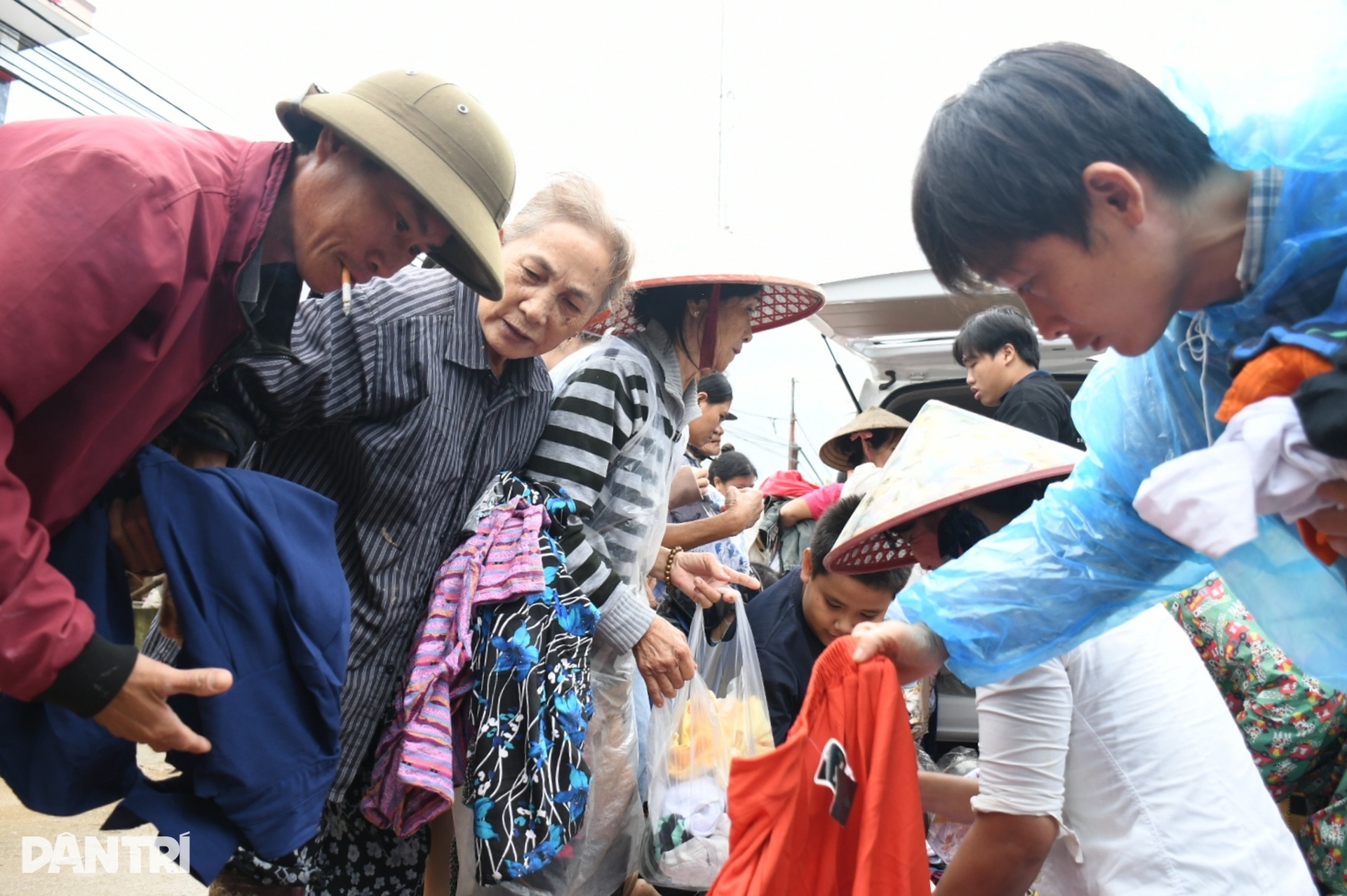 Nơi cơn đại hồng thủy vừa đi qua - 3