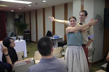 Tập huấn dạy ngữ pháp và tổ chức trò chơi trong lớp học tiếng Anh