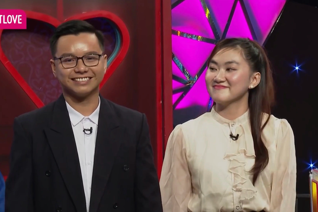 Chàng trai mang theo sơ đồ bát quái đi hẹn hò để tìm bạn gái hợp mệnh - 5 Chàng trai mang theo sơ đồ bát quái đi hẹn hò để tìm bạn gái hợp mệnh - 5