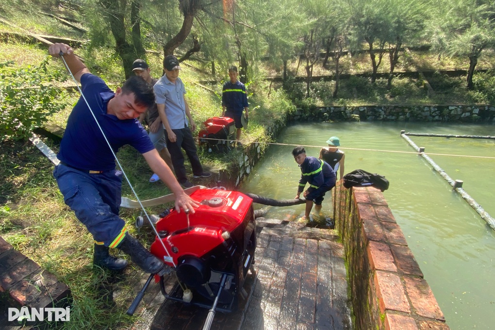 Критика административного подразделения за затопление тысячелетней башни Чамов - 3 Phê bình đơn vị quản lý để tháp Chăm nghìn năm tuổi bị ngập lụt - 3
