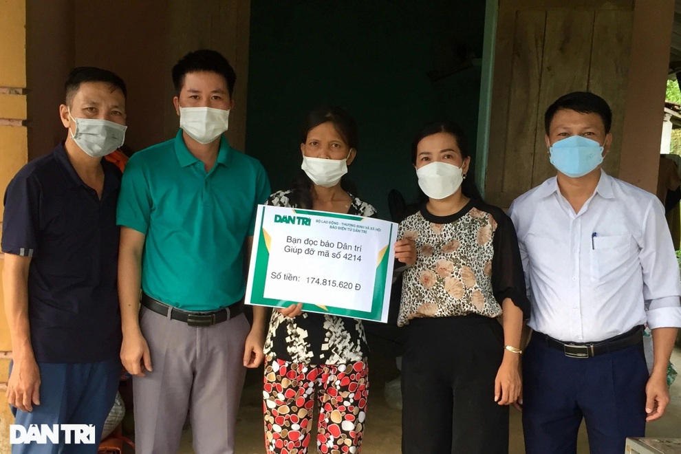 Chàng trai khao khát một lần ngồi dậy chăm mẹ được giúp hơn 174 triệu đồng - 1 Chàng trai khao khát một lần ngồi dậy chăm mẹ được giúp hơn 174 triệu đồng - 1