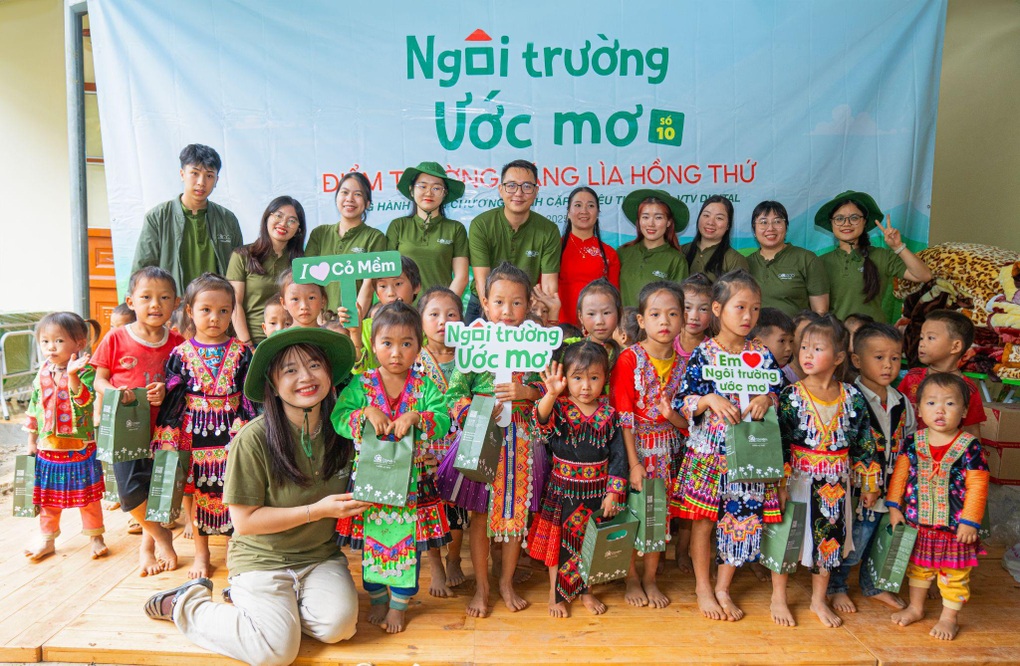 Cỏ Mềm được vinh danh tại Hội nghị CSR ESG Toàn cầu 2025 - 5 Cỏ Mềm được vinh danh tại Hội nghị CSR ESG Toàn cầu 2025 - 5