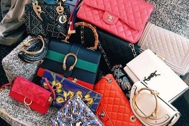 Bà trùm đồ hiệu "giấu" 835 tỷ đồng bán túi Hermes, Versace, đồng hồ Cartier