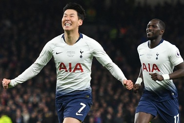 Đội hình tiêu biểu lượt đi tứ kết Champions League: Không C.Ronaldo