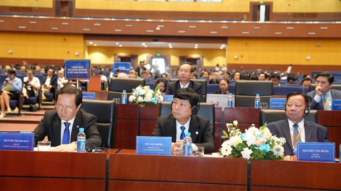 Toàn cảnh Lễ khai mạc diễn đàn.