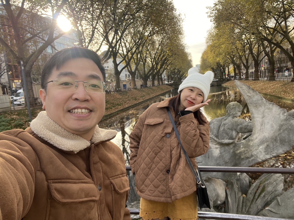Vợ chồng ở Hà Nội du lịch châu Âu nửa tháng chỉ tốn 70 triệu đồng/người - 1 Vợ chồng ở Hà Nội du lịch châu Âu nửa tháng chỉ tốn 70 triệu đồng/người - 1