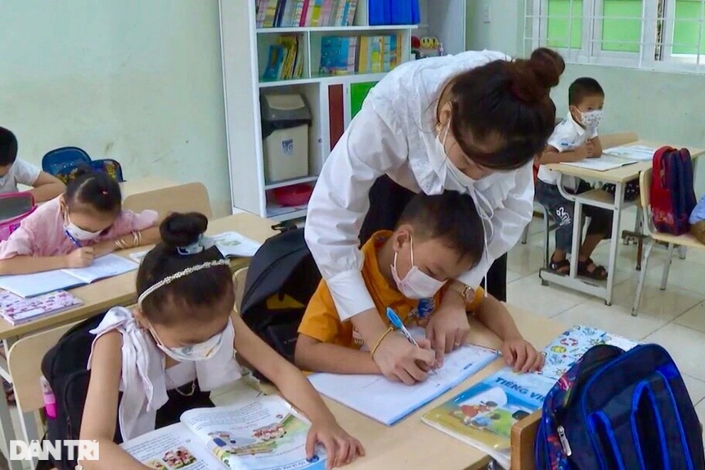 Học sinh mắc kẹt vì dịch mong ngóng từng ngày để về quê học tập - 2 Học sinh mắc kẹt vì dịch mong ngóng từng ngày để về quê học tập - 2