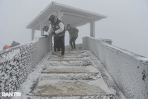 Bão Phượng Hoàng ra khỏi Biển Đông, miền Bắc sắp đón không khí lạnh mạnh