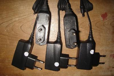 Ngụy trang ma túy trong sạc điện thoại vẫn bị lộ