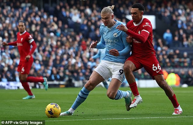 Man City và Liverpool: Kẻ thù thế hệ mới ở Ngoại hạng Anh - 1